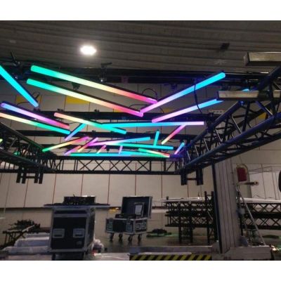 LED video bar head on Stage 